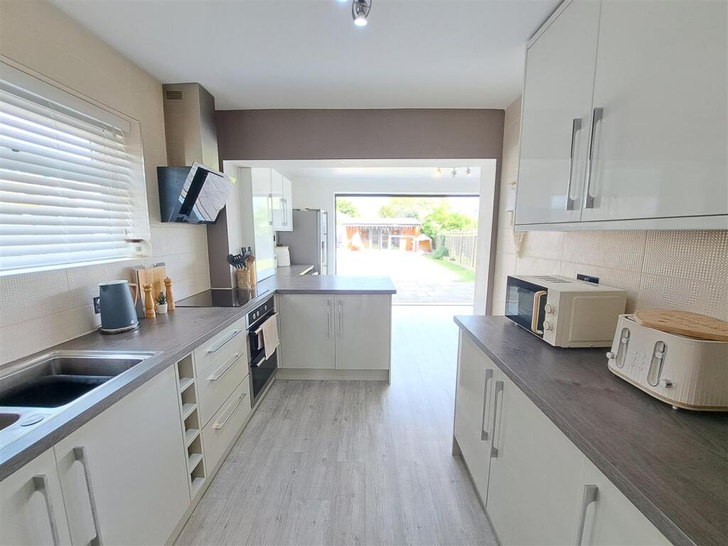 Open Plan Kitchen/Breakfast/Family Room