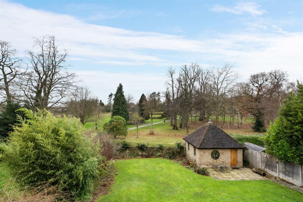 35 Park Avenue, Solihull_32.jpg