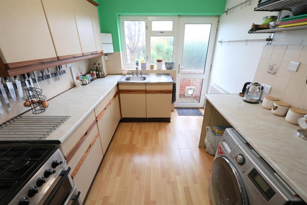 TC Kitchen i.JPG