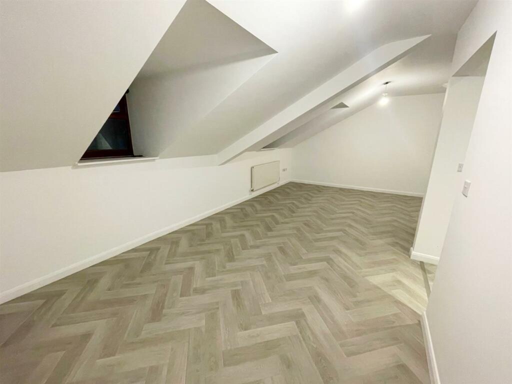 Dining and lounge area.jpg