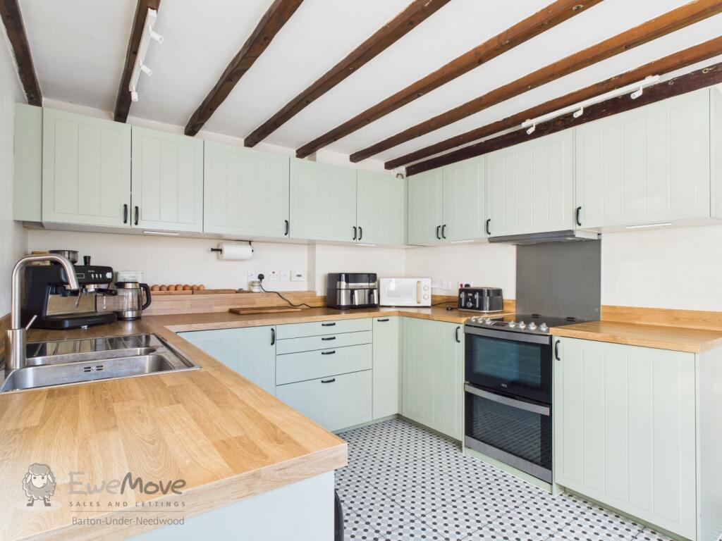 Kitchen b