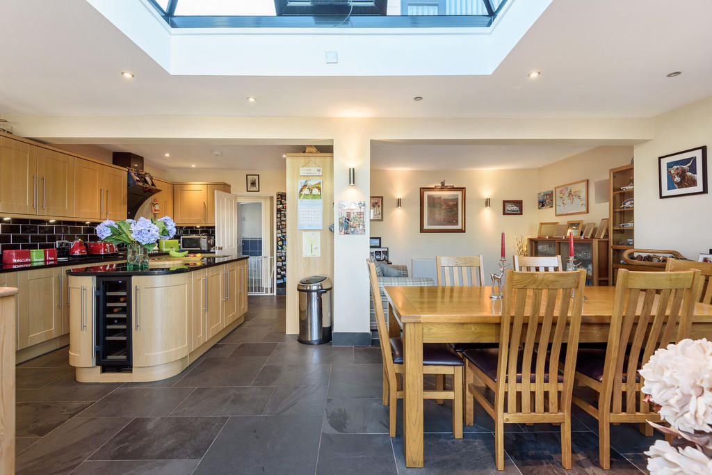 Kitchen/Dining Ro...