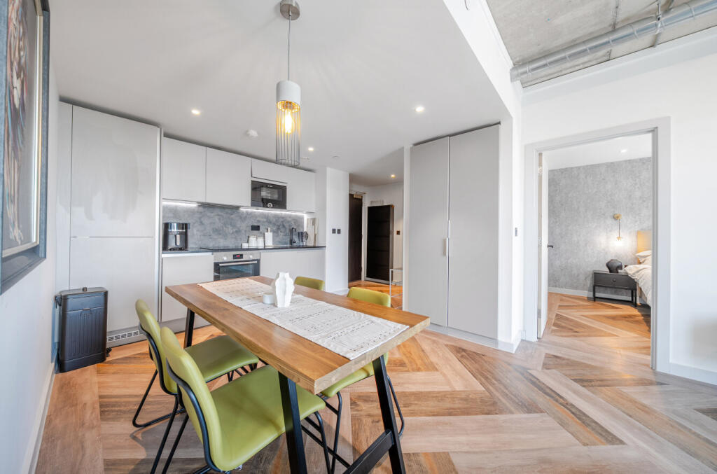 1325133-16-686fb4...