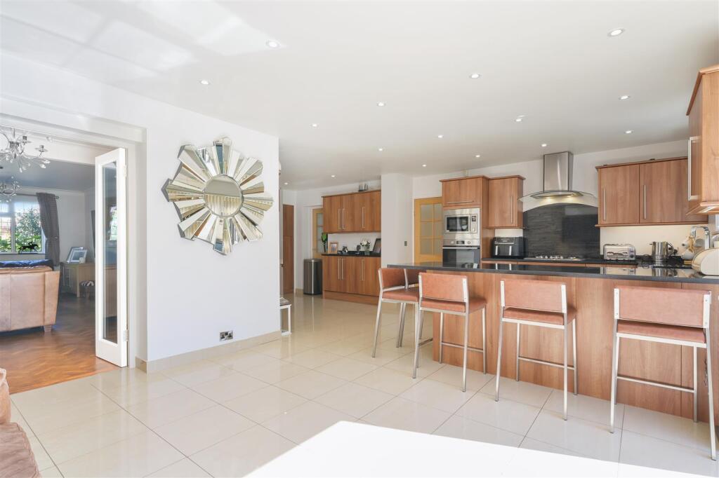 YEW TREE BOTTOM ROAD (18).jpg