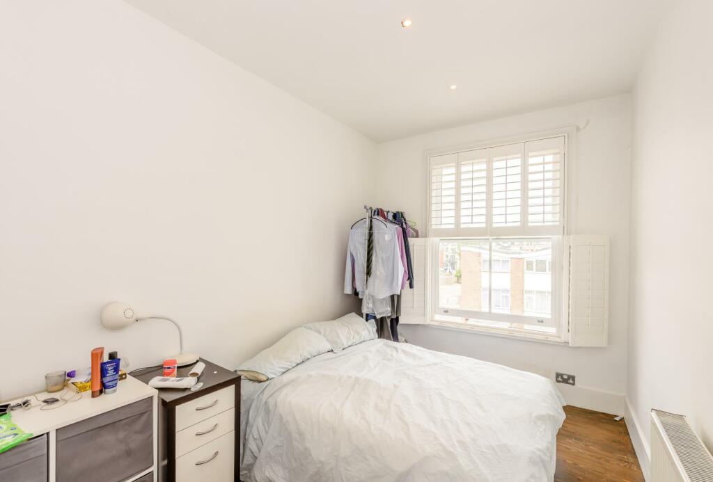 8390652-interior16-800.jpg