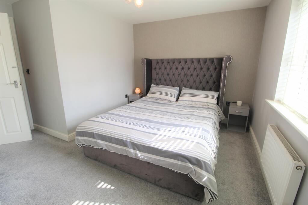 J Bed 1.jpg