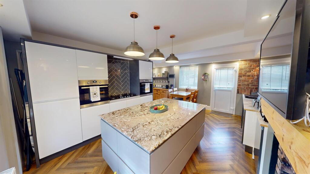 Rivington Avenue Kitchen Diner