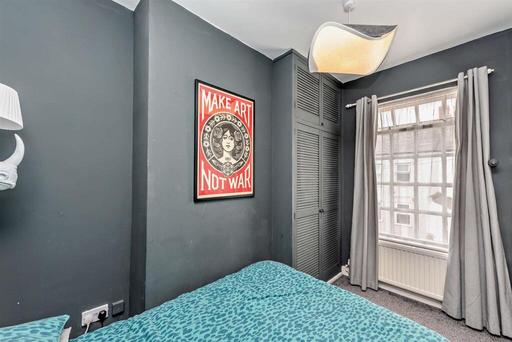 8652011-interior06-800.jpg