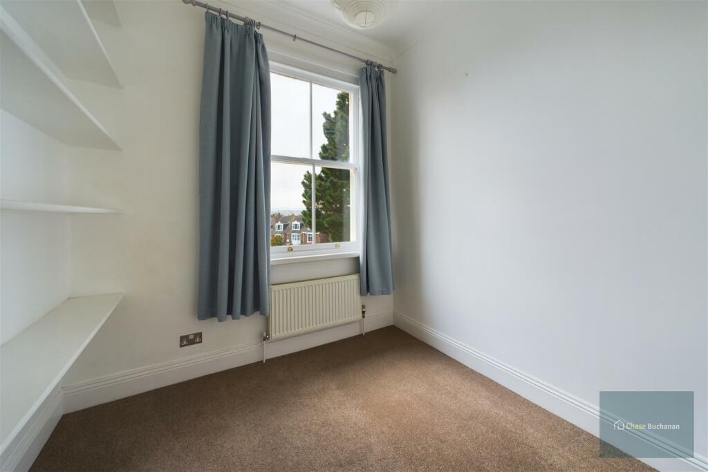 CAM02563G0-PR0114-ST