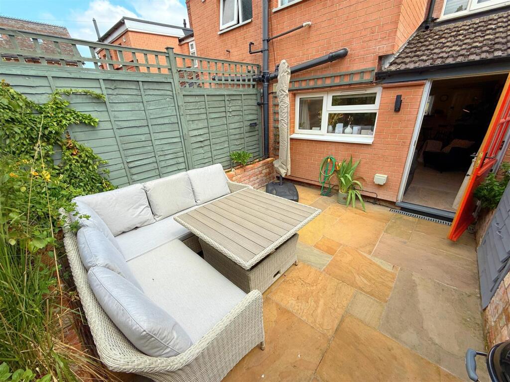 Courtyard Garden