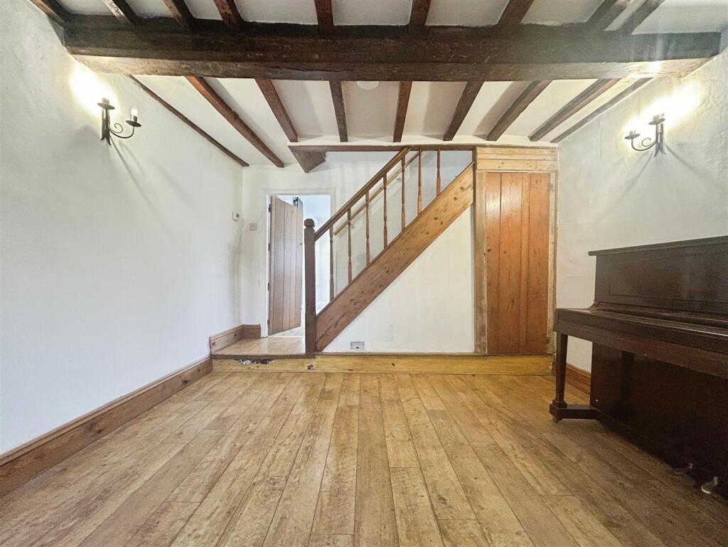 7ea8c7f8-A-4E22-BCA8-A6F466989E95-4172-000002D2578