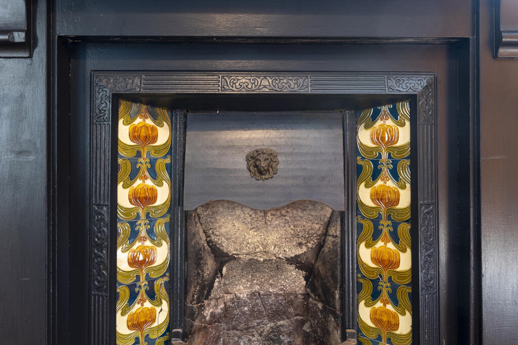 fireplacebedroom2