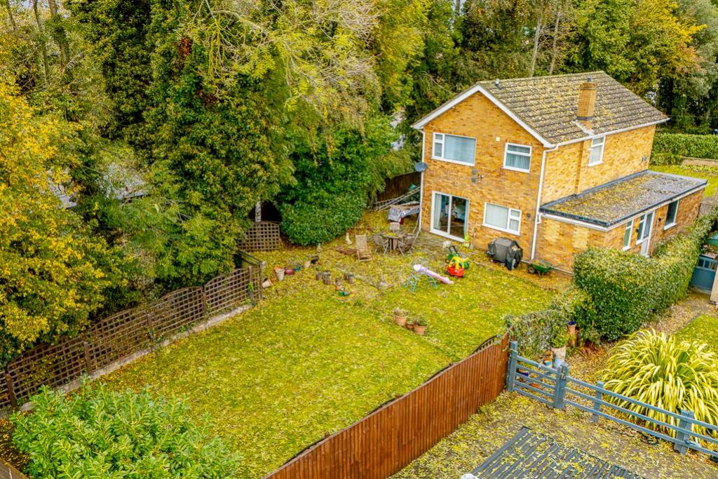 77 Middlegate Road West (Frampton)-2