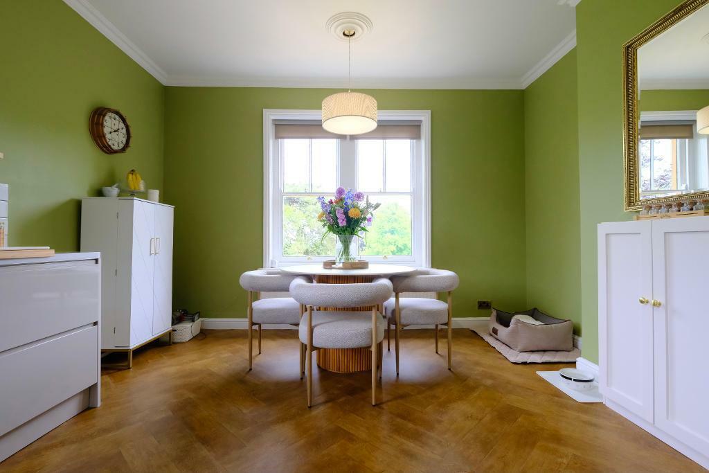 Generous kitchen/dining room