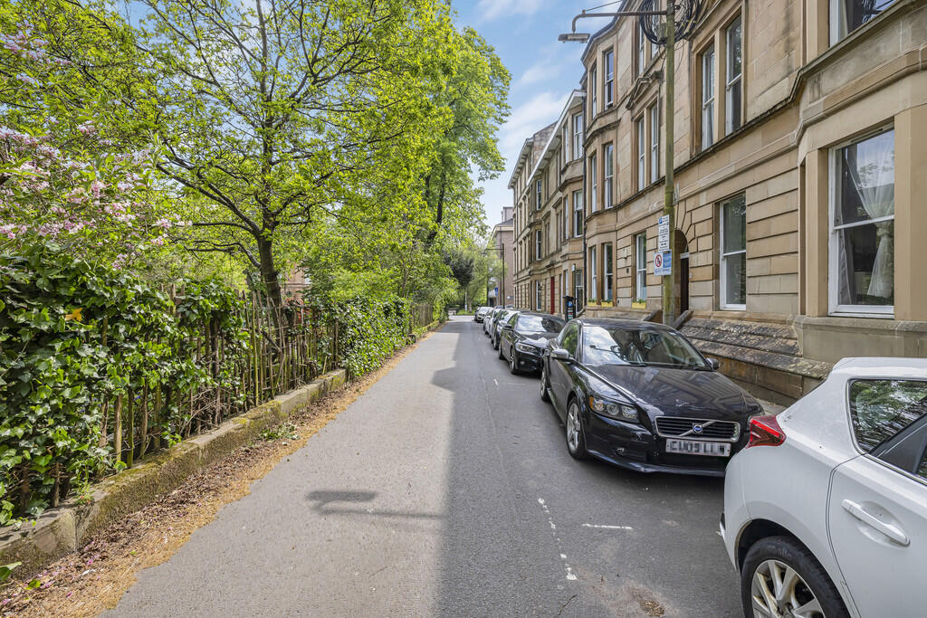 2-print-5 Holyroo...