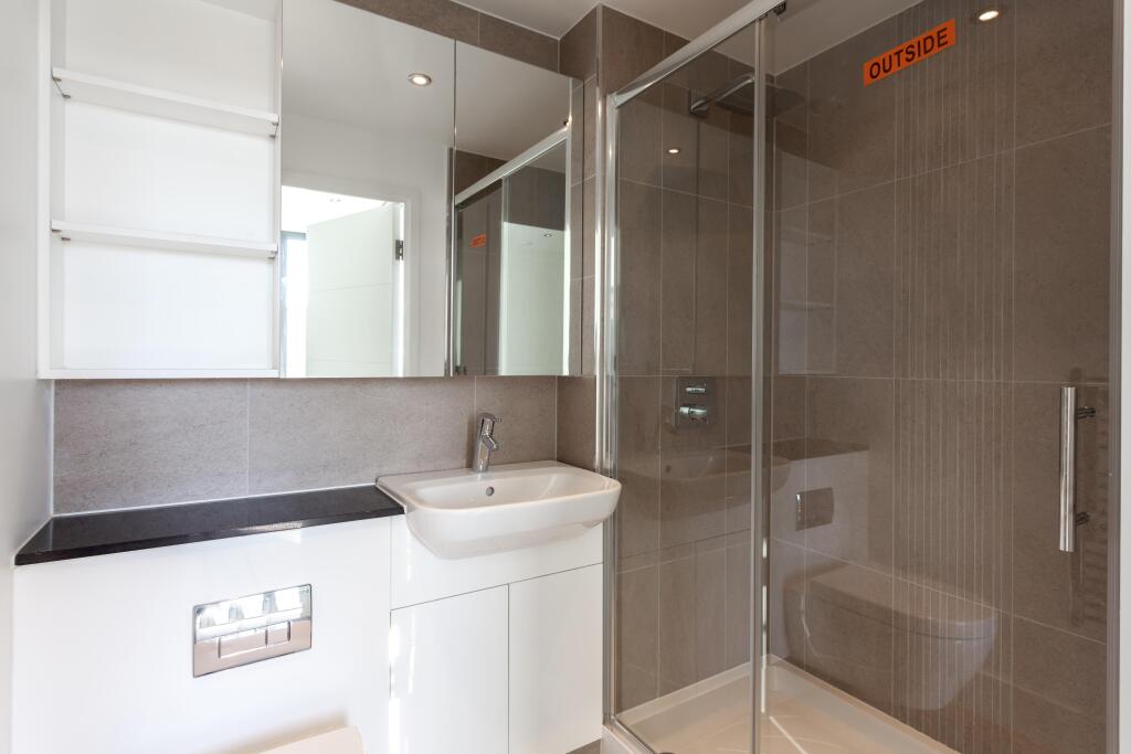 Ensuite Shower Room