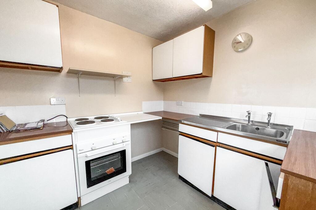 17 Bishops Wilfrid, Teignmouth, Devon TQ14 9BN