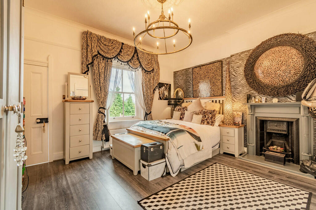 8479735-interior2...