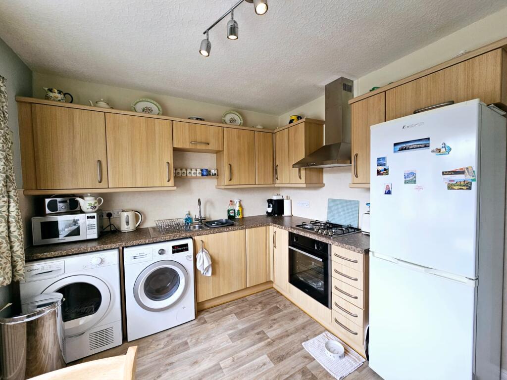 a8d4dd3a-1a0c-4999-b70e-49405624d15f