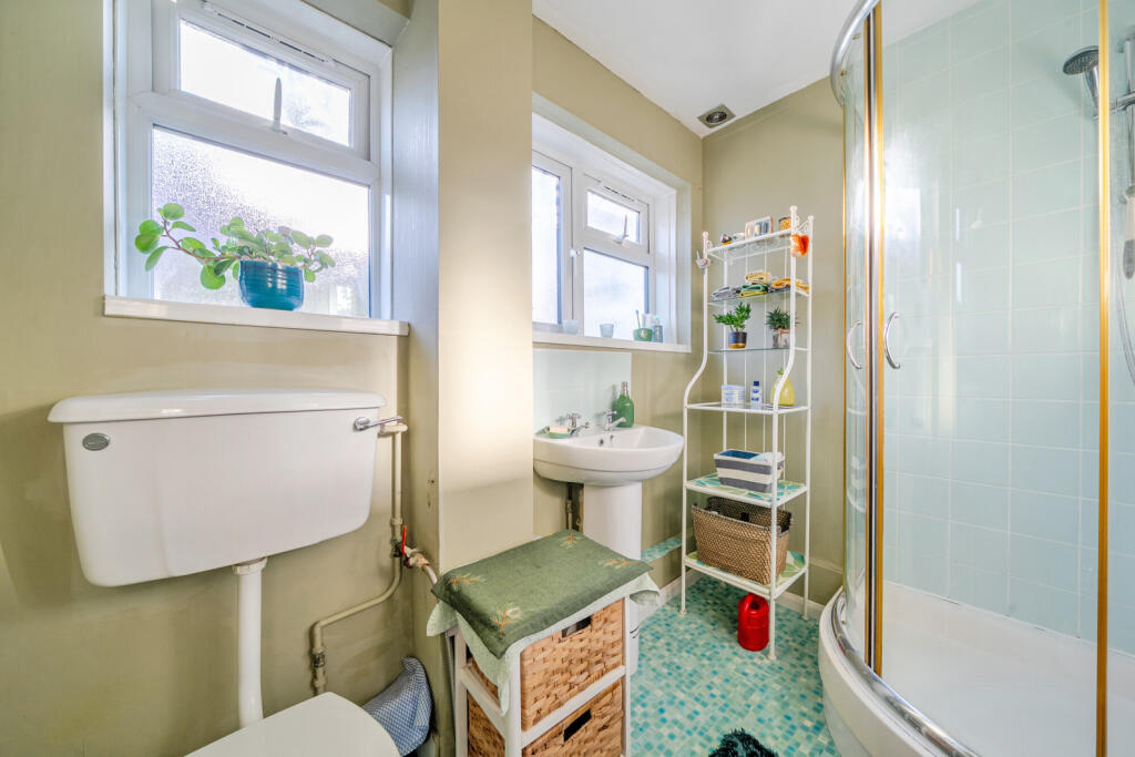 1386550-6-692ed30...