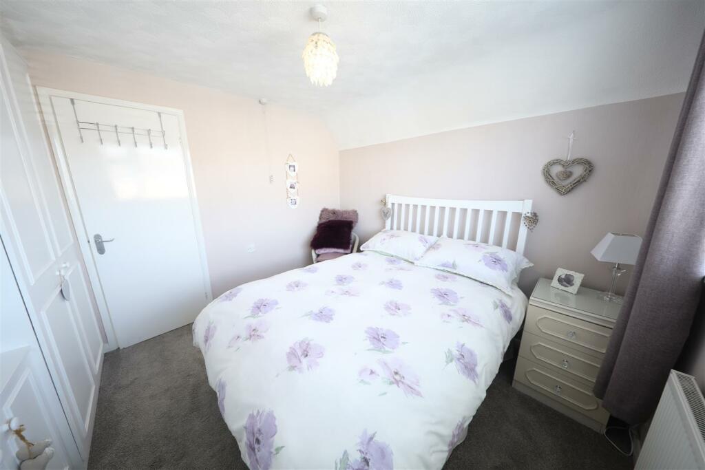 17 Grizedale - Bed 2b.jpg