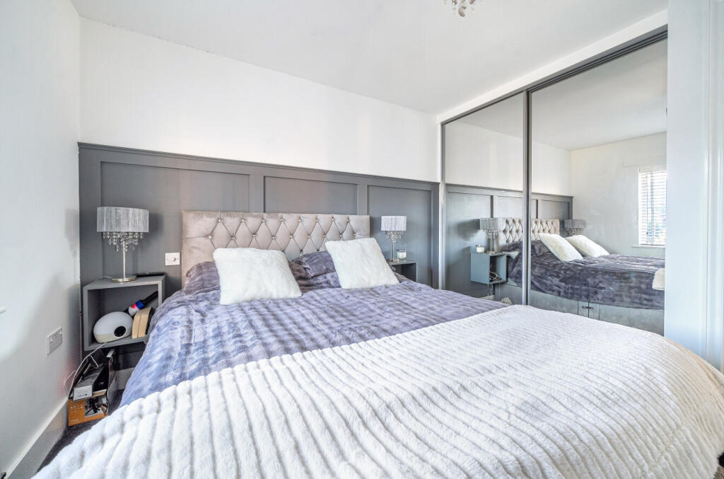 1392895-9-695b911...