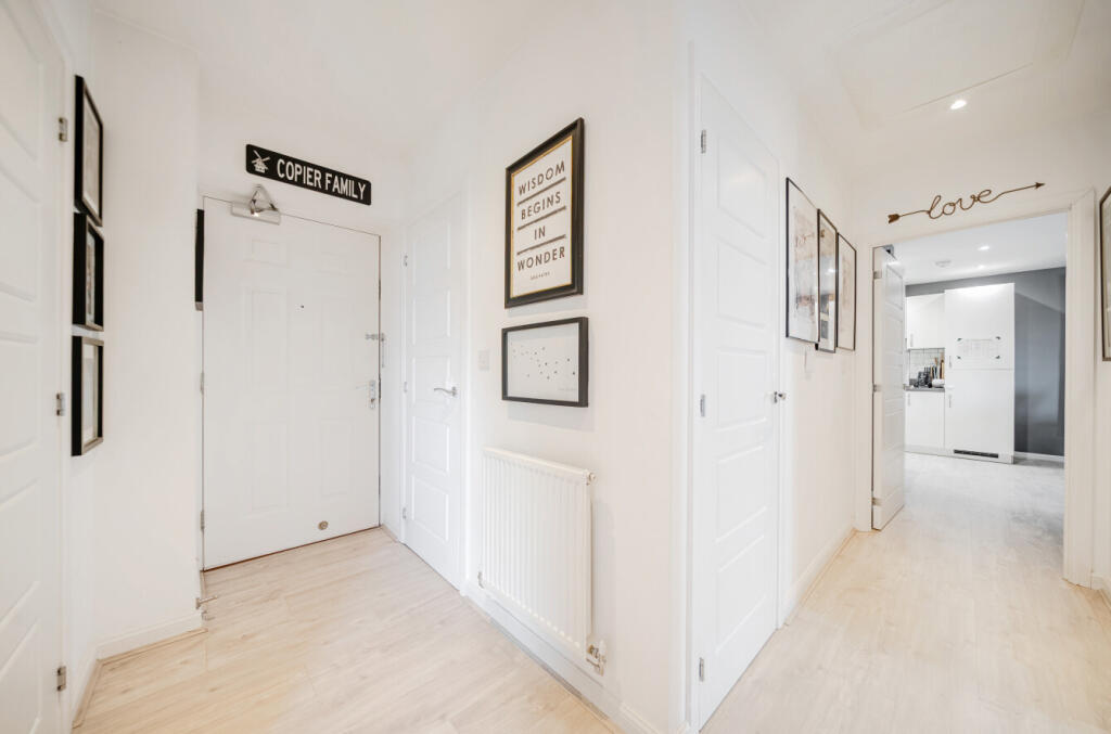 38-6819f7a32eb0b-...