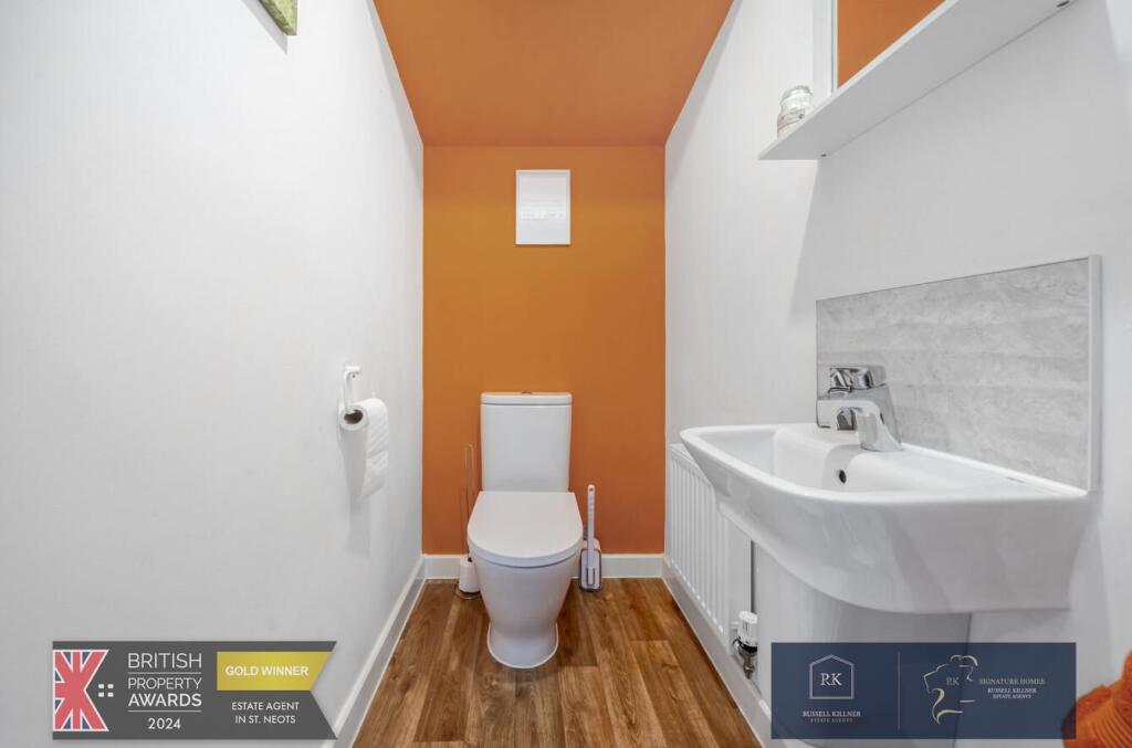 Downstair Cloakroom.