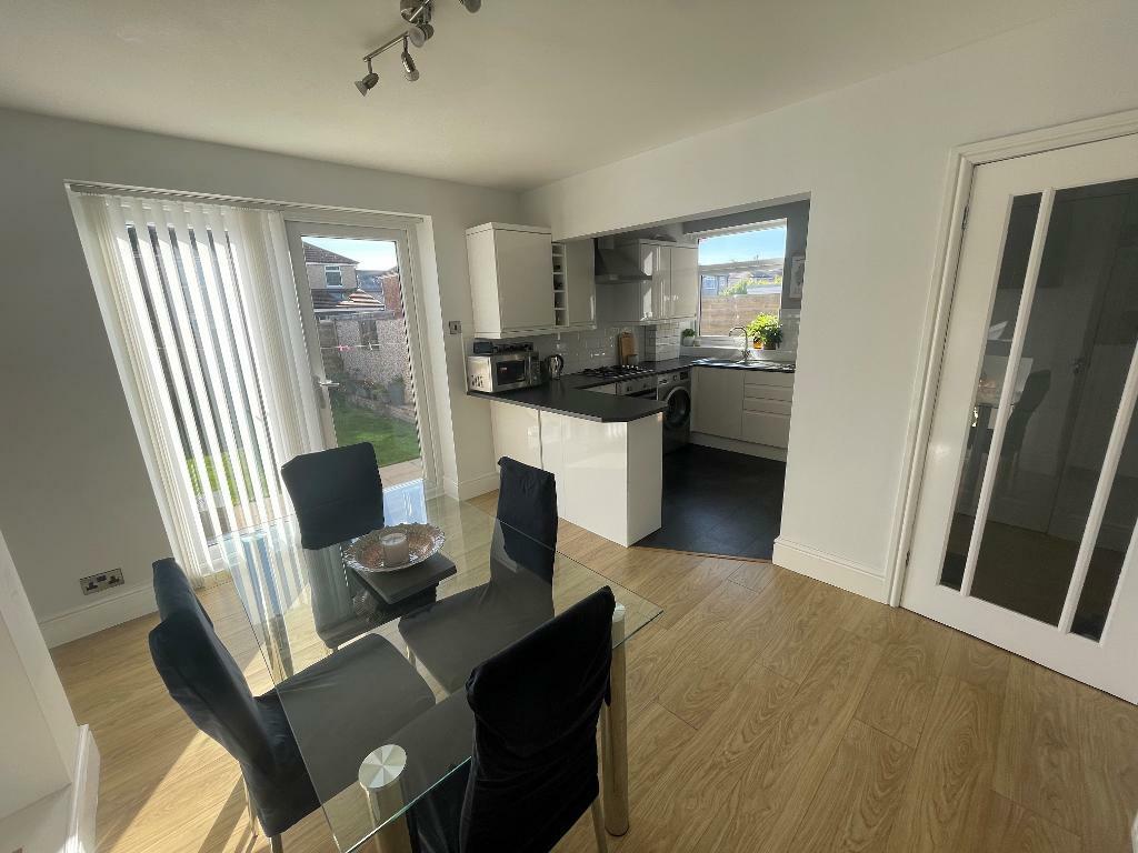 Open plan Diner Kitchen