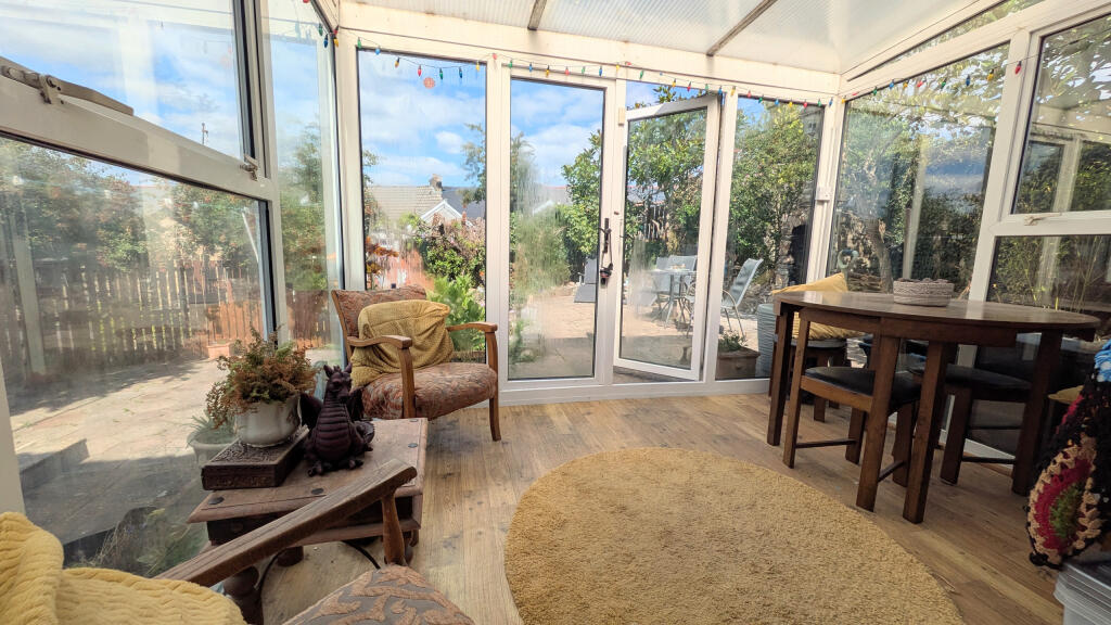 PXL_20250822_114030643.MP~2