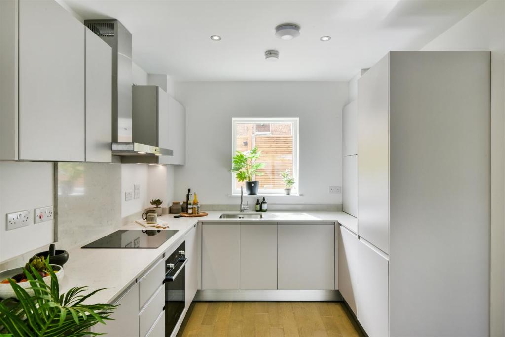 Bellingham Mews Ph16.jpg