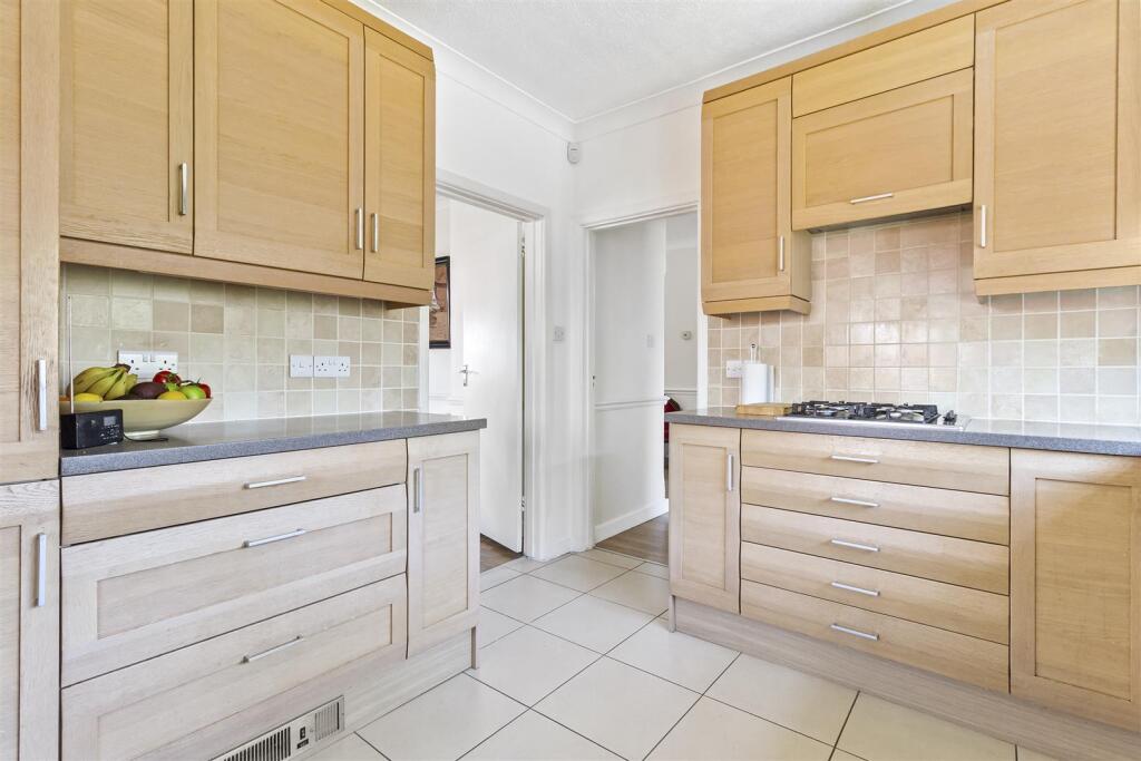 Mulberry Close, 4-007.JPG