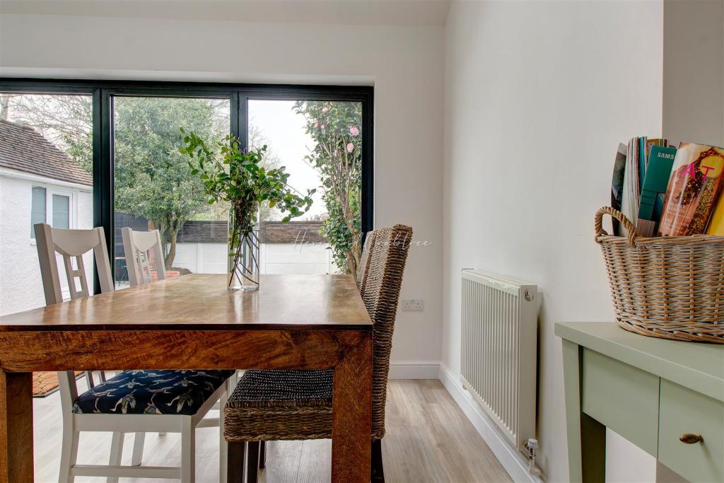 King George V_Hern_Crabtree_ (13).jpg