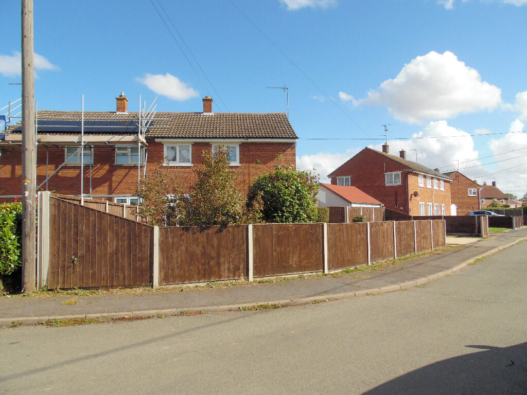 FRONT &amp; DRIVEWAY
