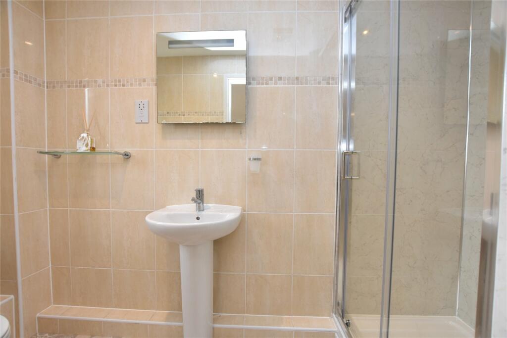 Master Ensuite