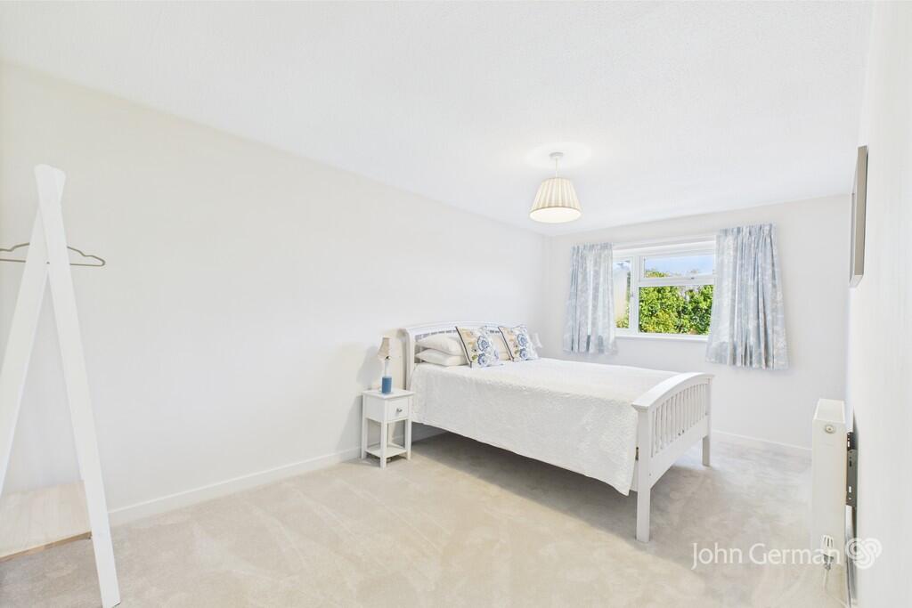 CAM05058G0-PR0094...