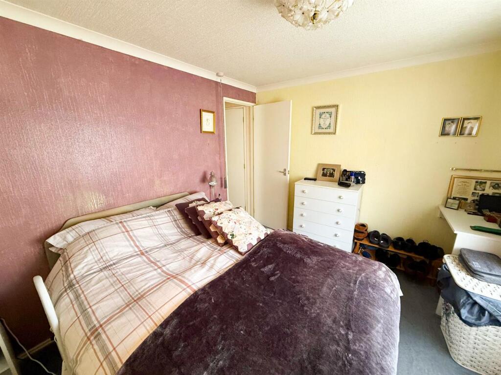 2 bed park home. Silsden