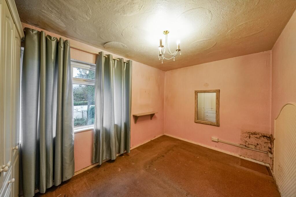 10 Hudson Rd, Hayes, Middlesex, UB3 5EL