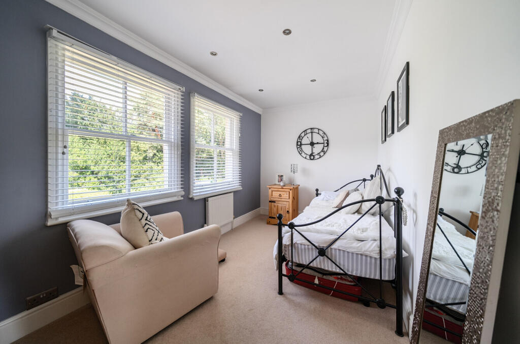 1326217-16-687525...