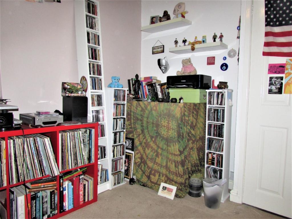 NorfolkCres67bed3.JPG