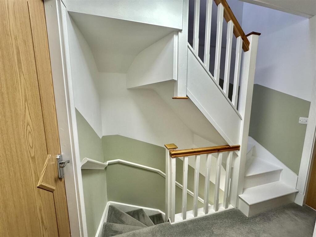 Bramleys Estate Agents - Greenfield View - Batley 