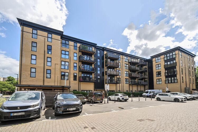 1302689 2 683d83a4e70c1