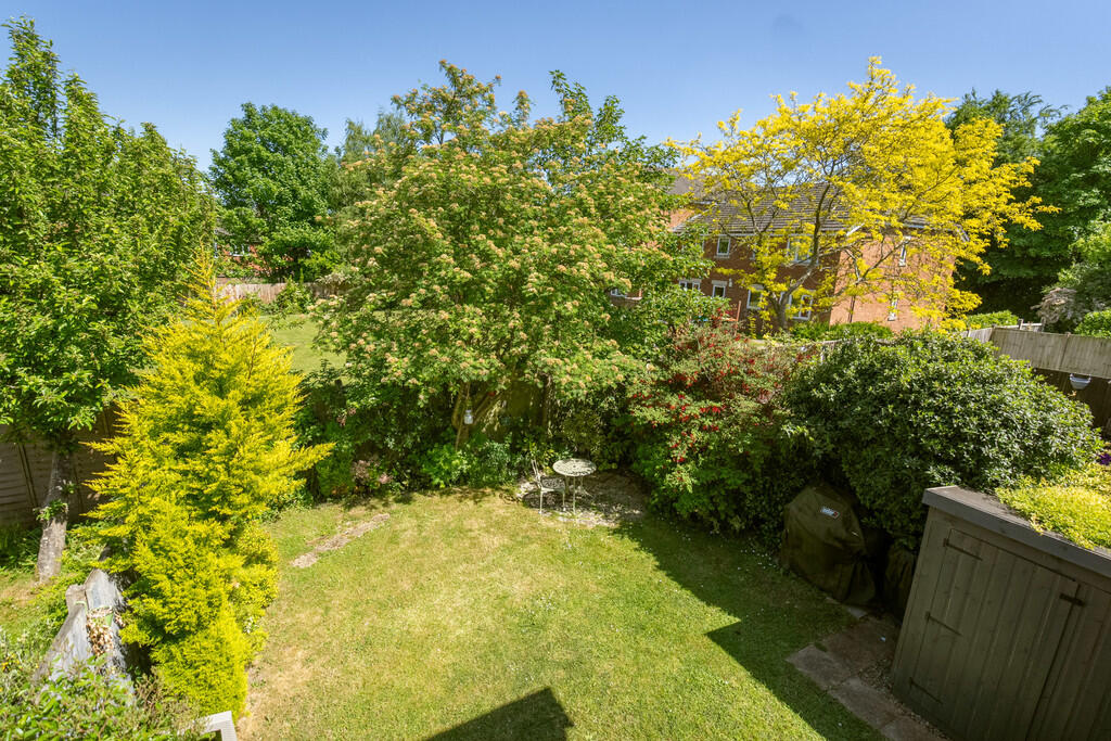 Newry Court, CH2 ...