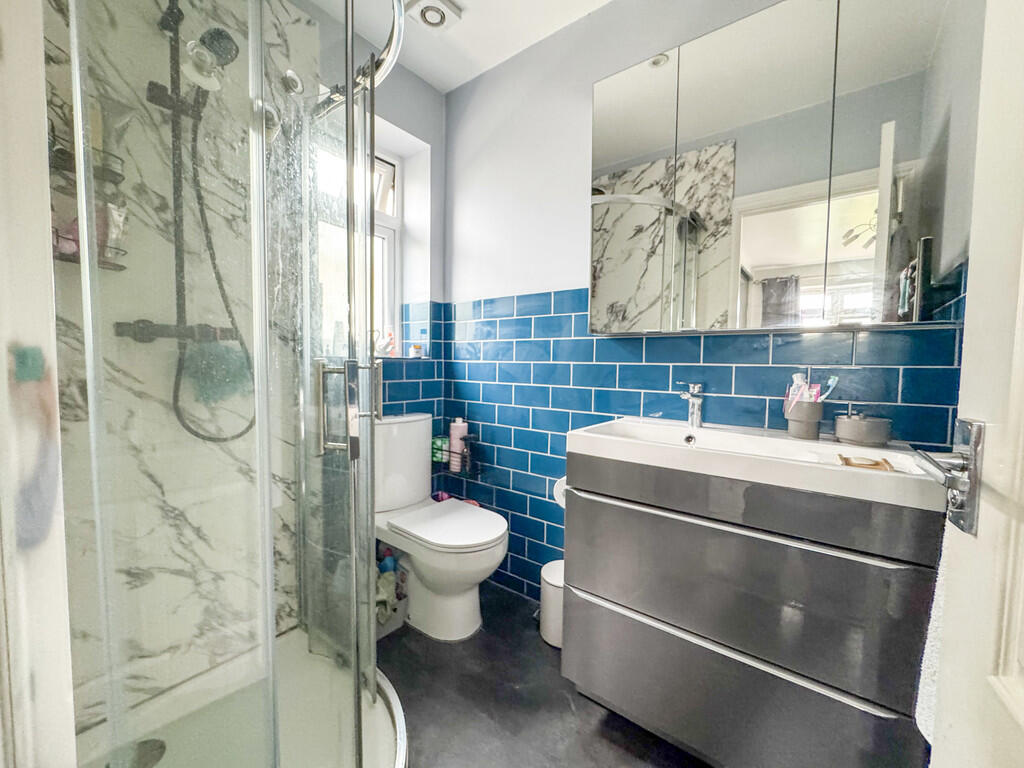 Ensuite