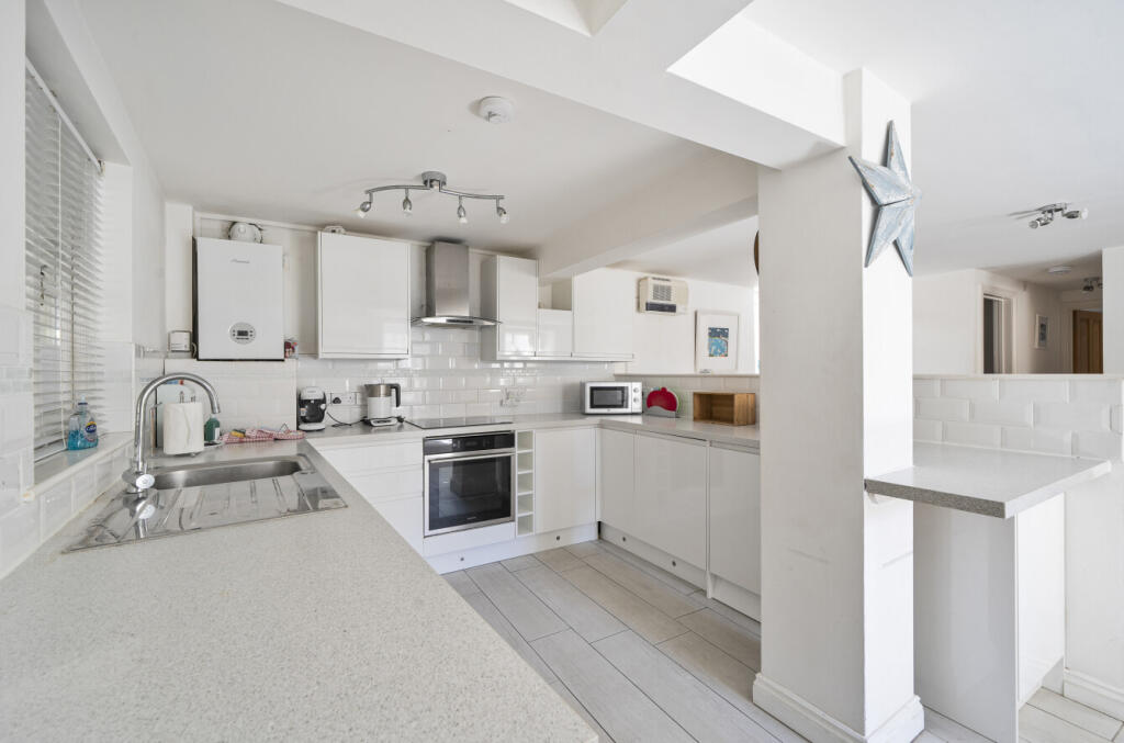 1300725-11-68374e...