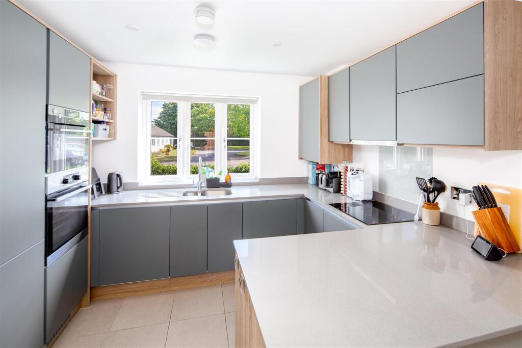 16-kitchen diner.jpg
