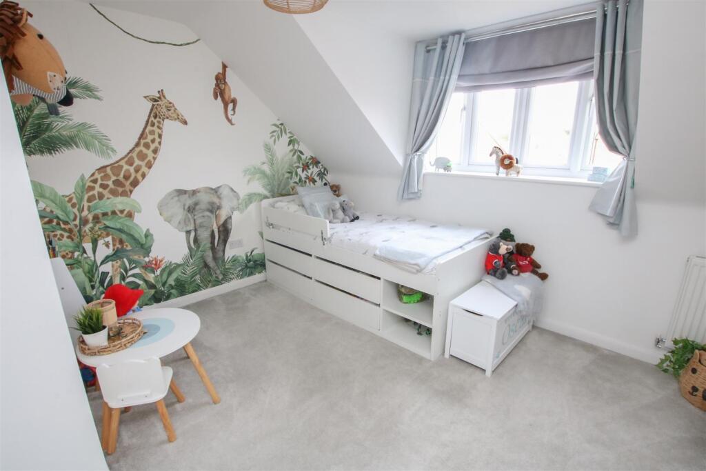 BEDROOM 3