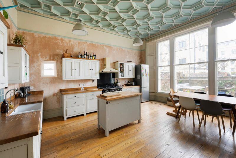 Kitchen/Dining Space