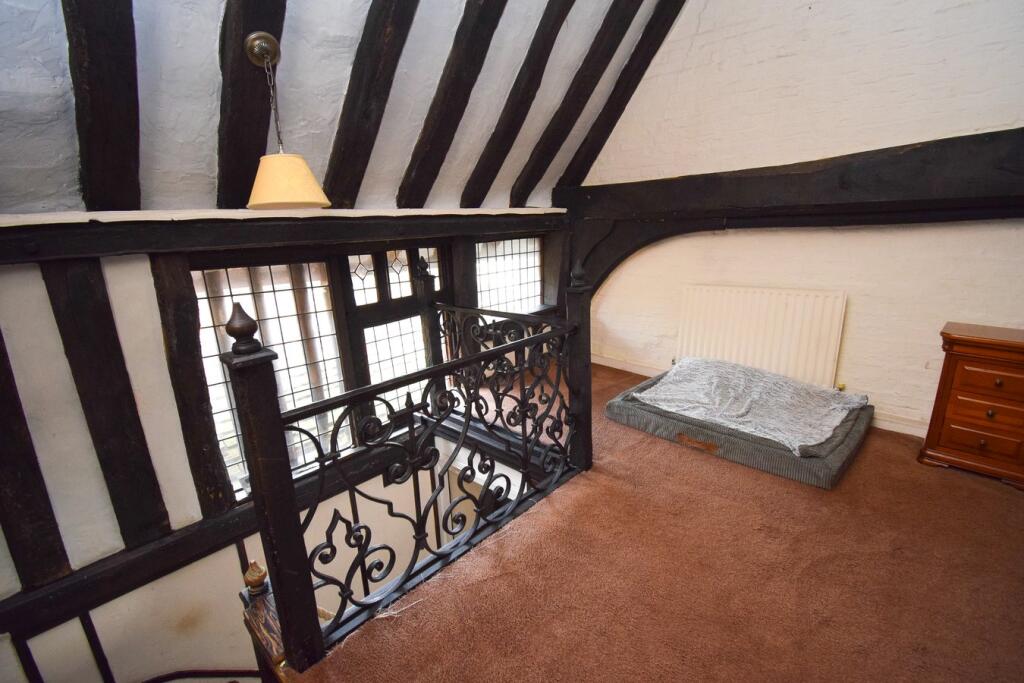 Living Room/Bedroom 1