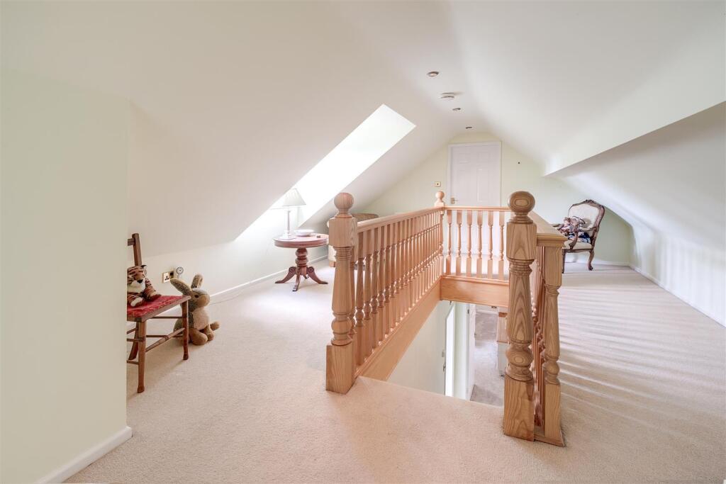 Full size-4 (Large).jpg